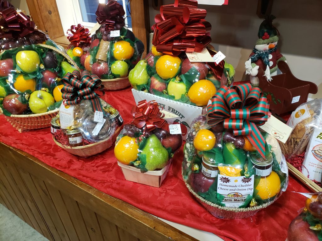 Fruit Baskets | Gift Baskets Lancaster County | Brecknock Orchard